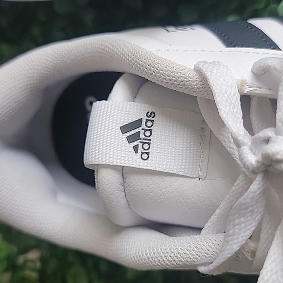 Adidas White and Black Casual Shoes - Picture 6 of 6